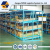 Nova Logistics의 선반 랙을 통한 중간 듀티 흐름